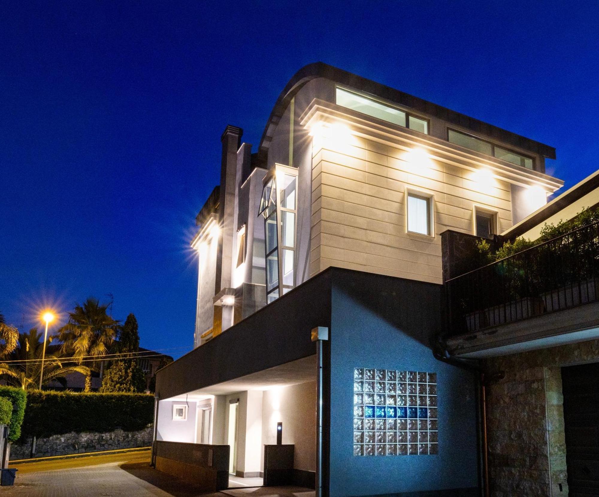 Zaffiro Lavico Rooms Etna Nature Sea Acireale Exterior foto